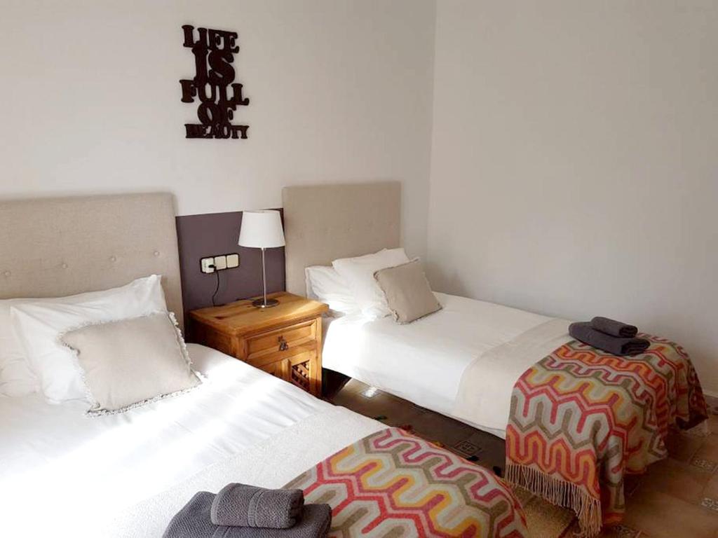 Kép Spacious house in S'Illot with garden for 6 people szállásáról S'Illotban a galériában