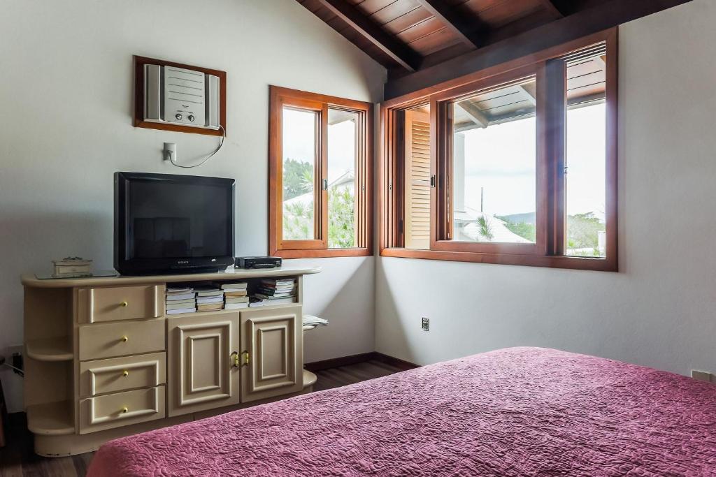  Linda casa em condomínio super seguro na Lagoa da Conceição