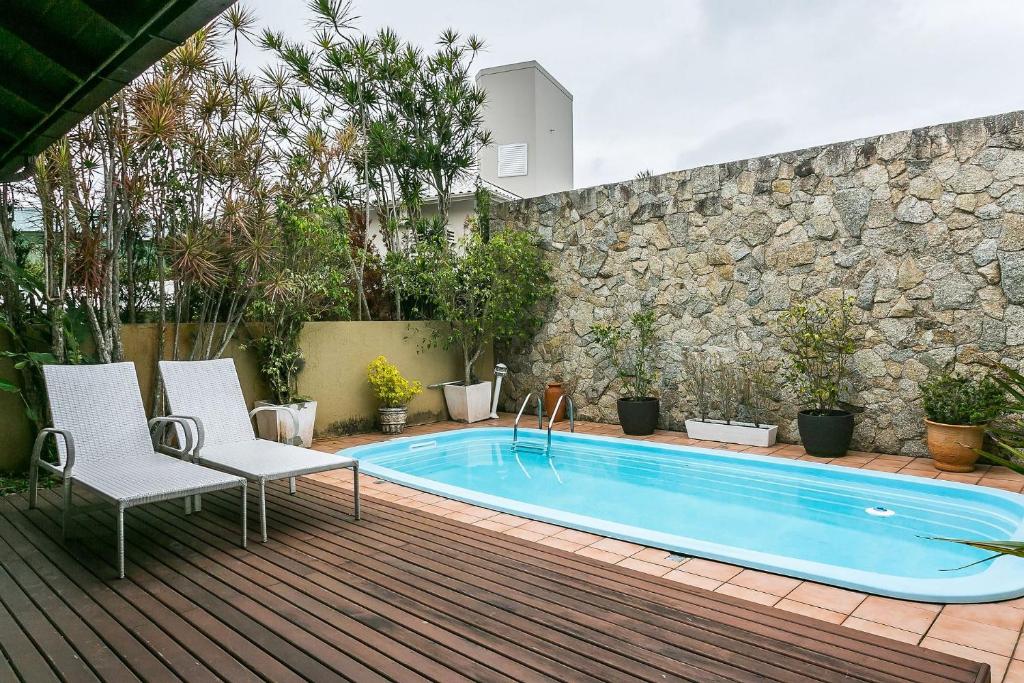  Linda casa em condomínio super seguro na Lagoa da Conceição