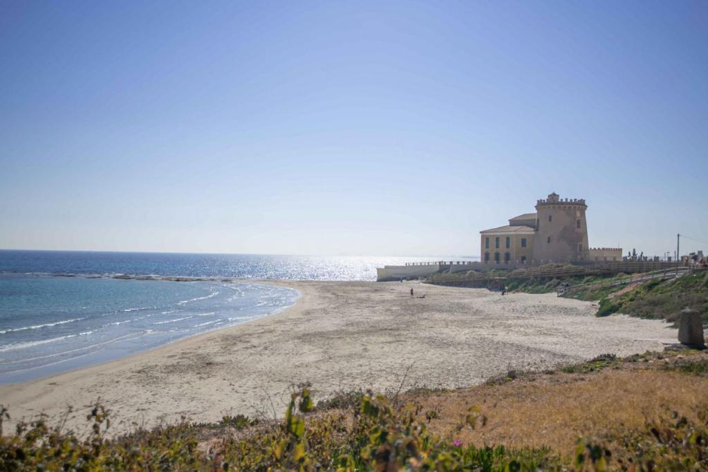 Beautiful Beachfront Two Bedroom Apartment, La Horadada ...