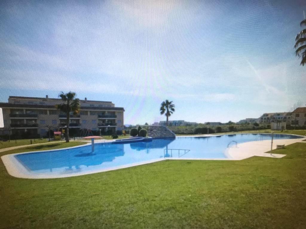 2 bedrooms appartement with lake view shared pool and ...