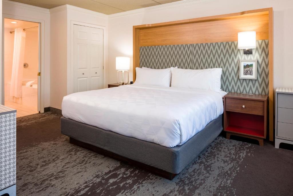 Holiday Inn Salem by IHG photo