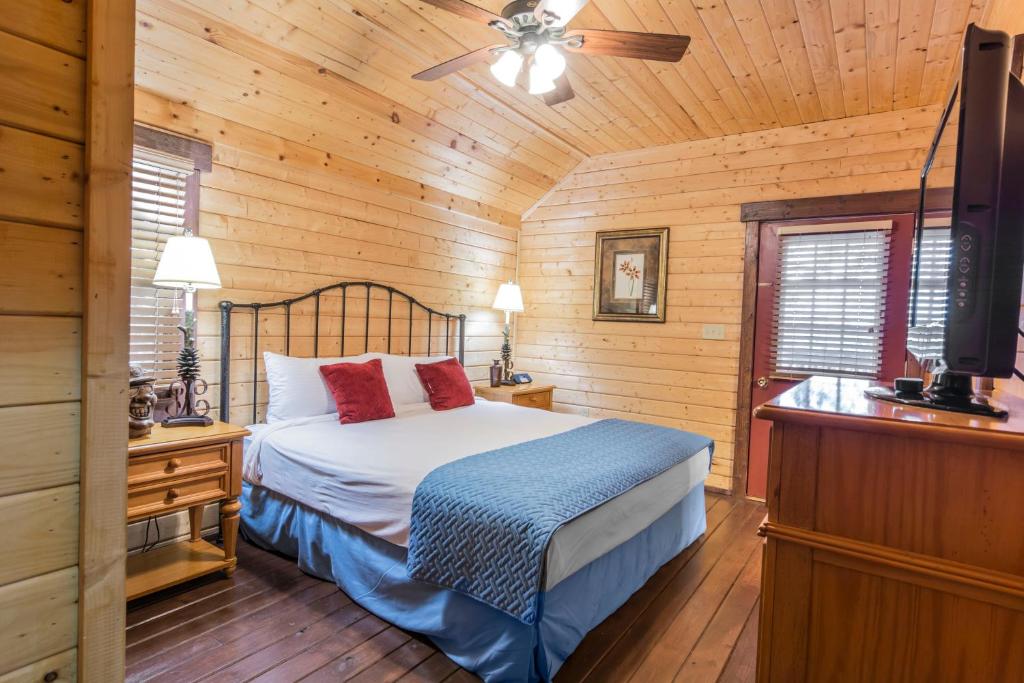 Bluegreen Vacations Shenandoah Crossing, Ascend Resort Collection - Family Suite - Accessible/Non-Smoking