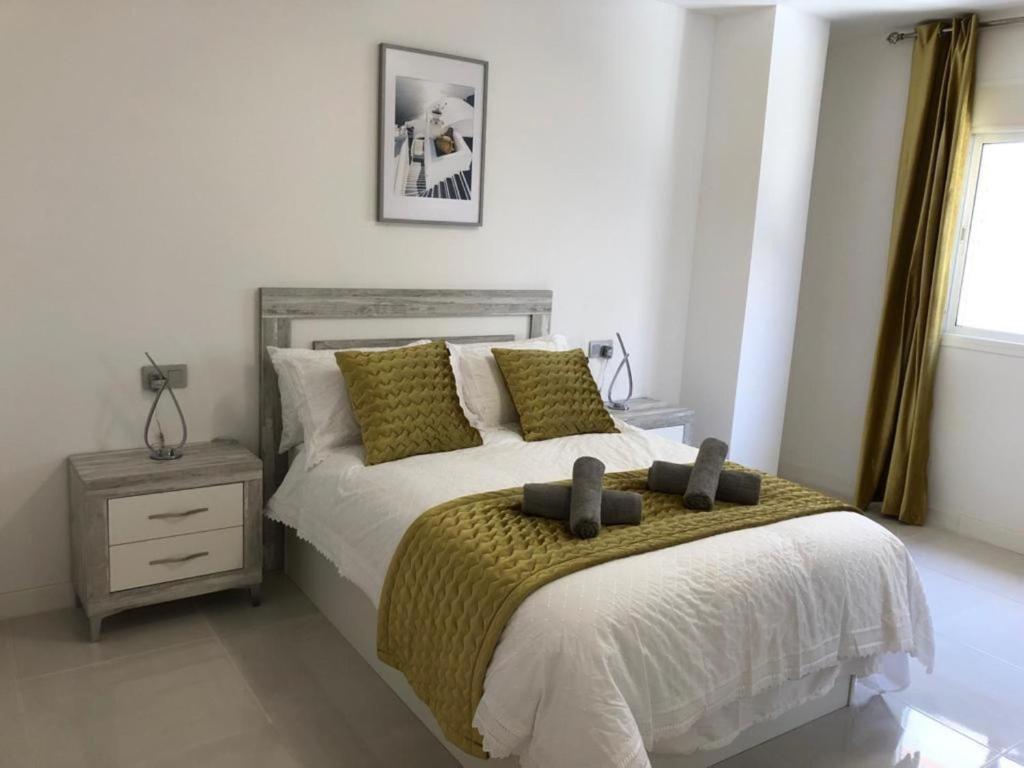 Posteľ alebo postele v izbe v ubytovaní Parque Playa La Cala de Mijas 2 Bed 2 Bathrooms