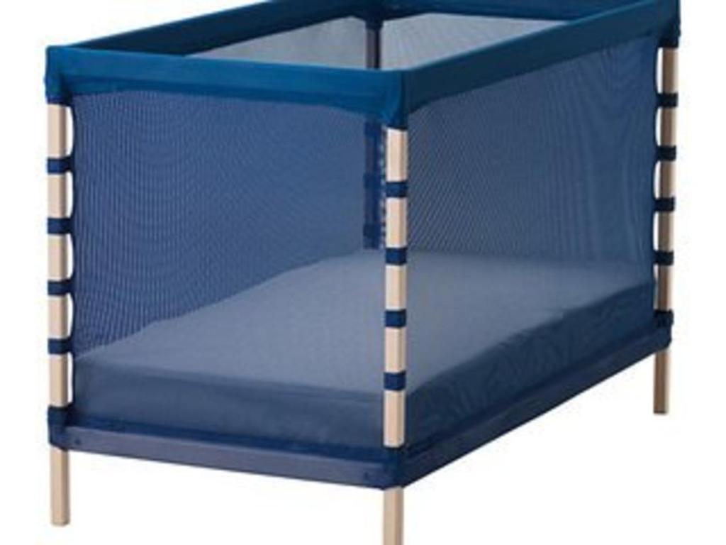 A bed or beds in a room at Extremely Private Villa with Optional Pool Heating