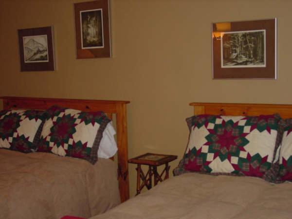 Posezení v ubytování The Inn in Westport