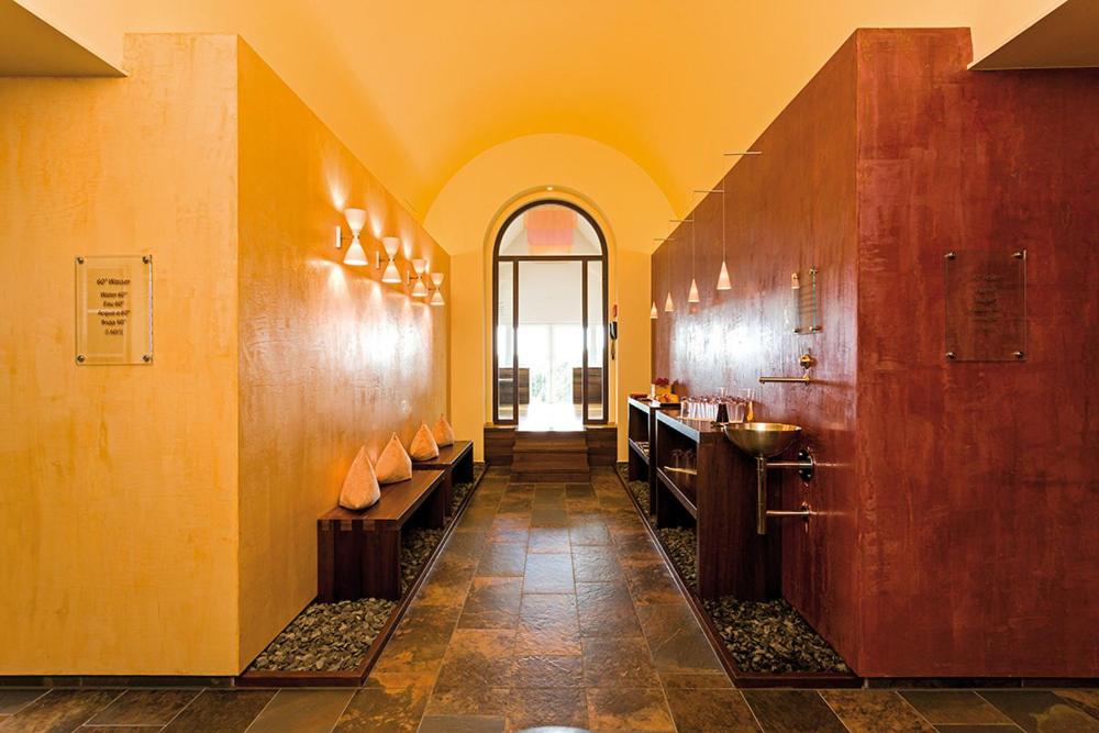 Fotografie z fotogalerie ubytování Hotel Hirsch v destinaci Neu-Ulm