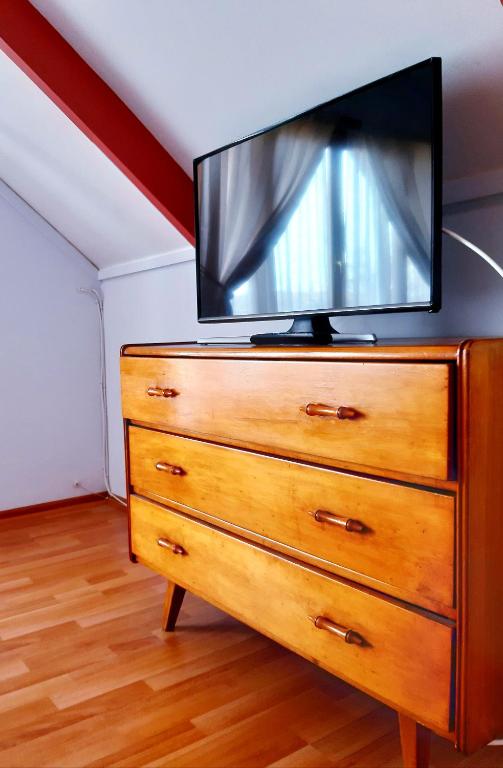 TV a/nebo společenská místnost v ubytování Casa Emiluz