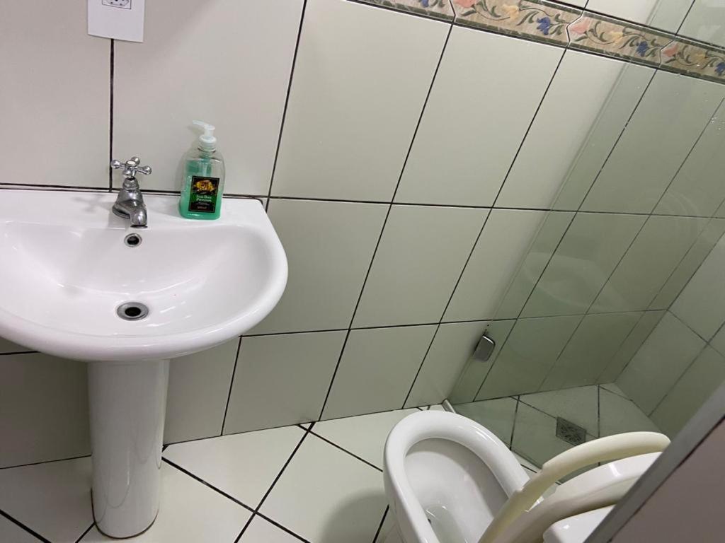  Apartamento Ubatuba em frente ao mar