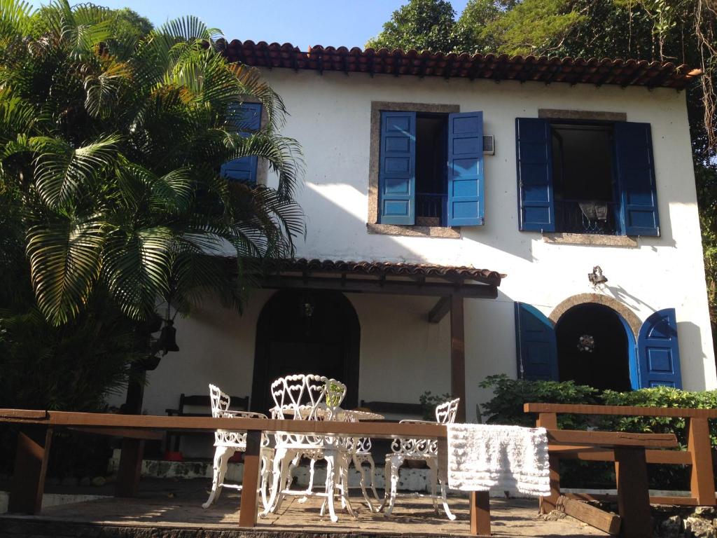  Quarto em Casa Rústica aos Pés do Cristo Redentor