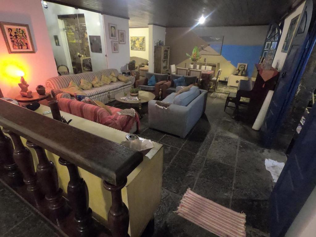  Quarto em Casa Rústica aos Pés do Cristo Redentor