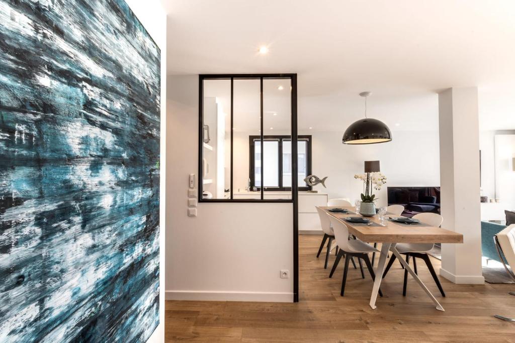 Les Sorbiers - Apartment 2 bedrooms top floor - parking & terrace accommodation image