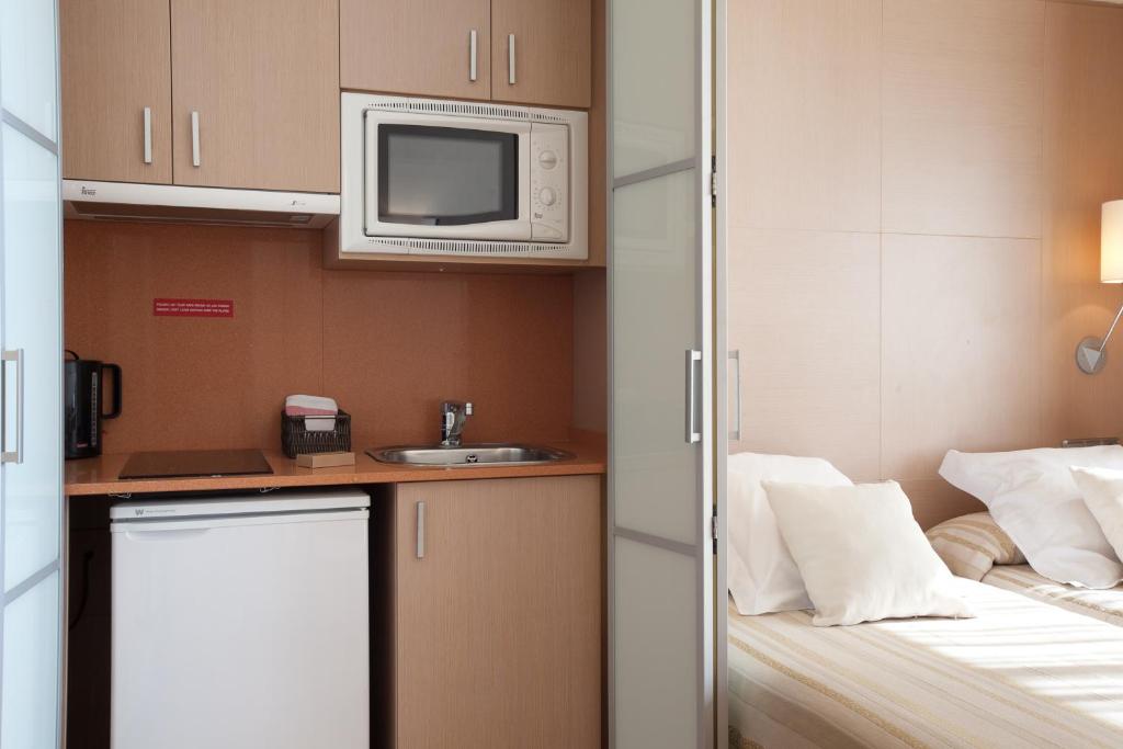 Aparthotel Silver - Standard Double Or Twin Room With Garden View