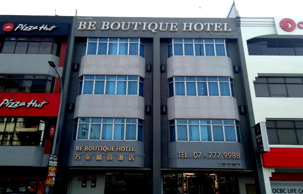 a building with the words be boutique hotel at Be Boutique Hotel in Kluang