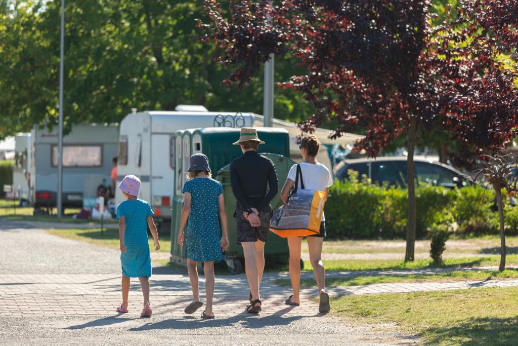 Hosté ubytování Aranypart Camping & Apartments