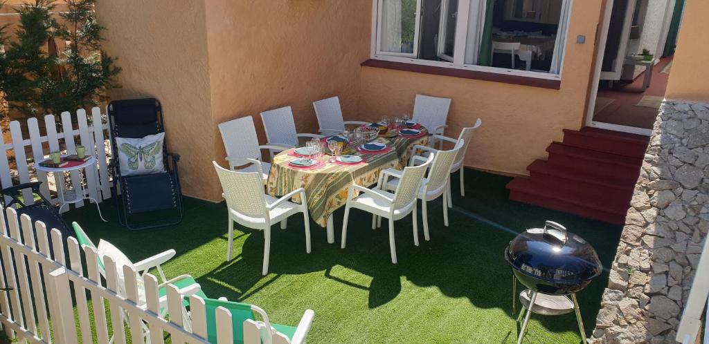 Fotografia z galérie ubytovania CASA CON JARDÍN A 35 METROS DE LA PLAYA. BR. v destinácii Palamós