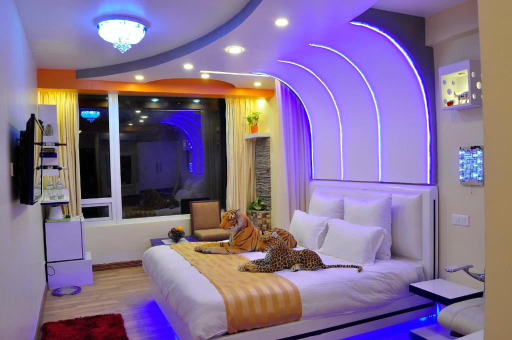 Royal Penguin Boutique Hotel & Spa - 高级国王房间