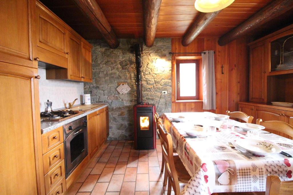 Zdjęcie z galerii obiektu Mountain Adventures Cabin - Affitti Brevi Italia w mieście Champoluc
