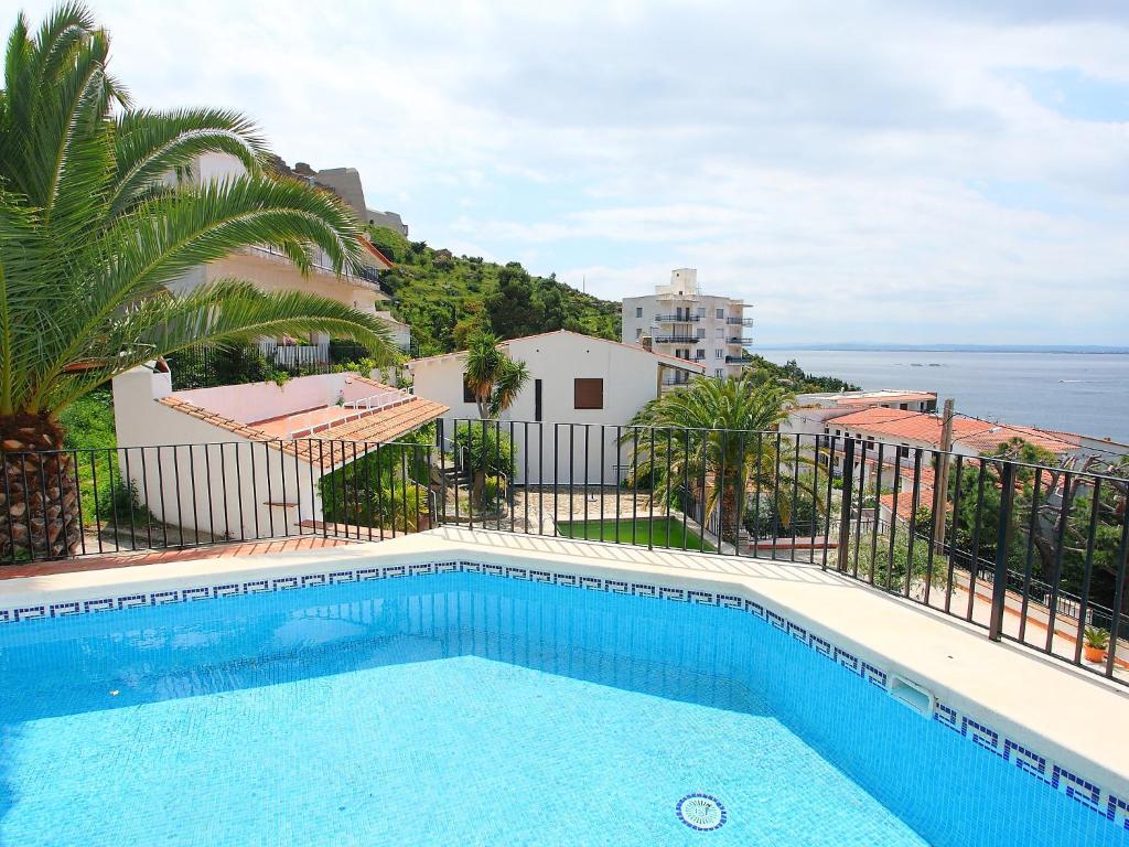 Bazén v ubytovaní Holiday Home Joan Sarda by Interhome alebo v jeho blízkosti