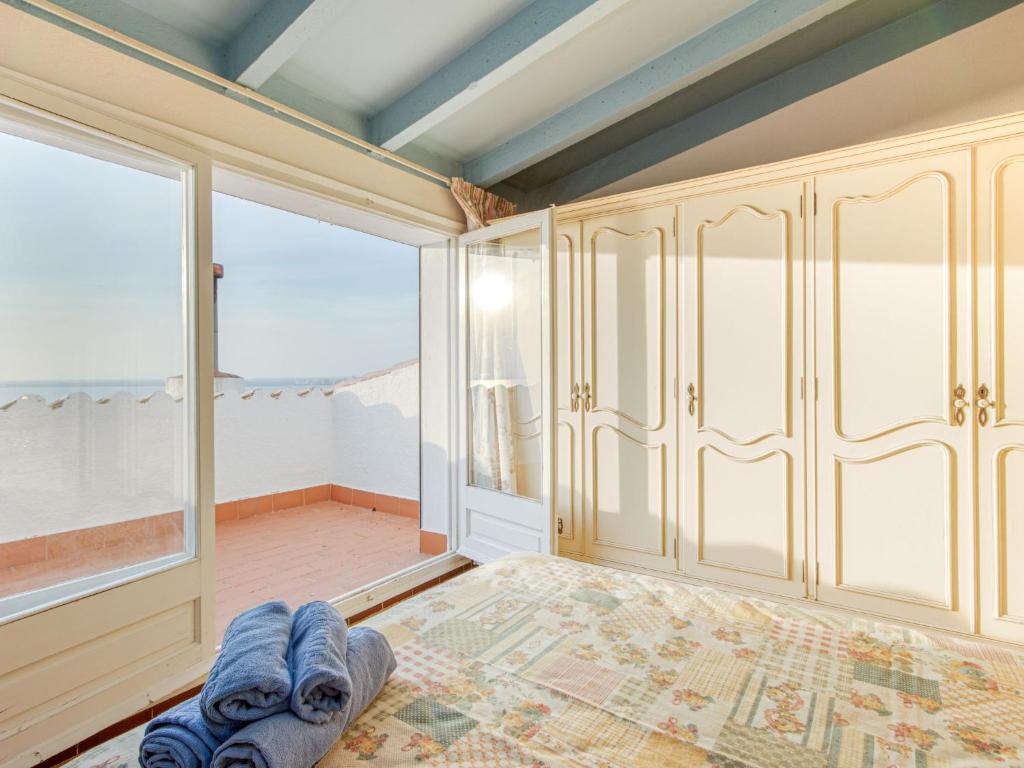 Posteľ alebo postele v izbe v ubytovaní Holiday Home Joan Sarda by Interhome