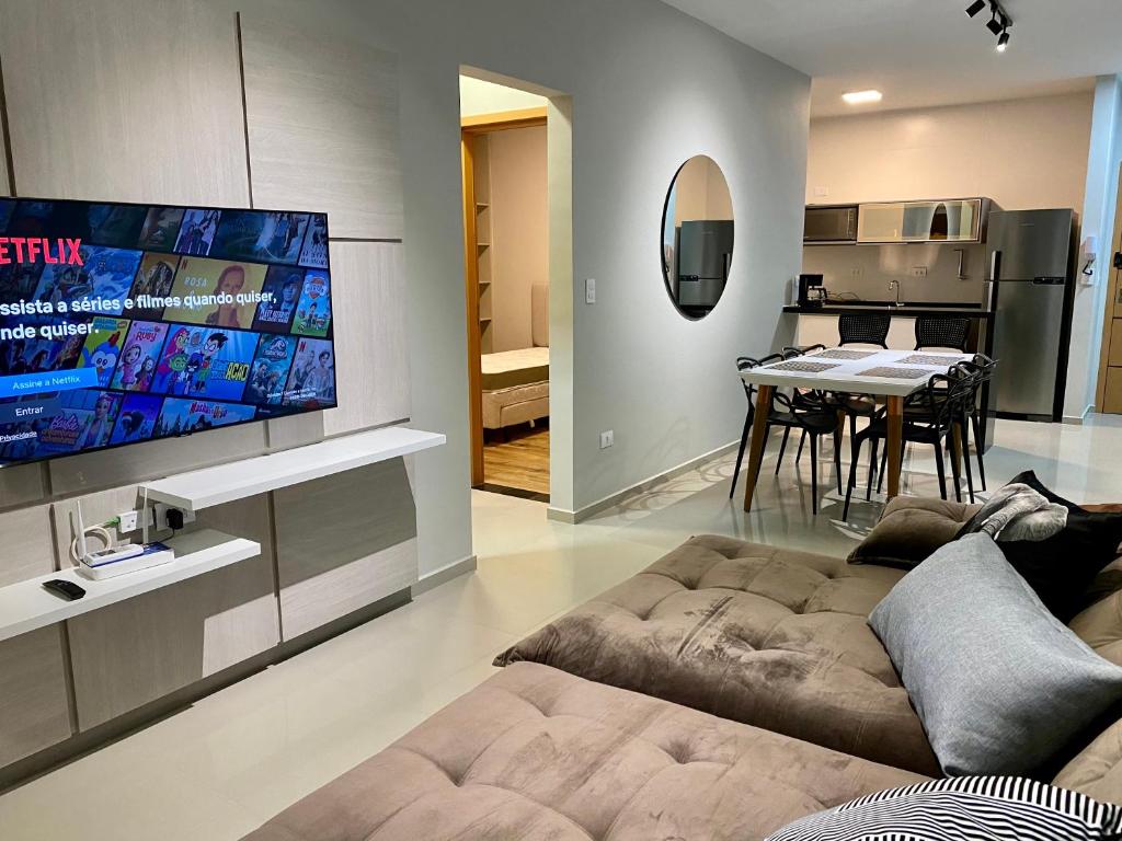  Belíssimo Apartamento no Centro de Ubatuba