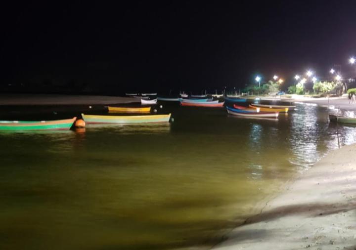  Casa Guarda do Embaú - 1 quadra da praia.