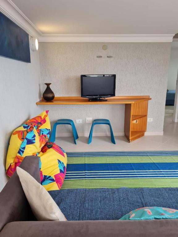  Cobertura Duplex c piscina e churrasqueira VISTA P MAR a 250 m da praia Guarujá Enseada