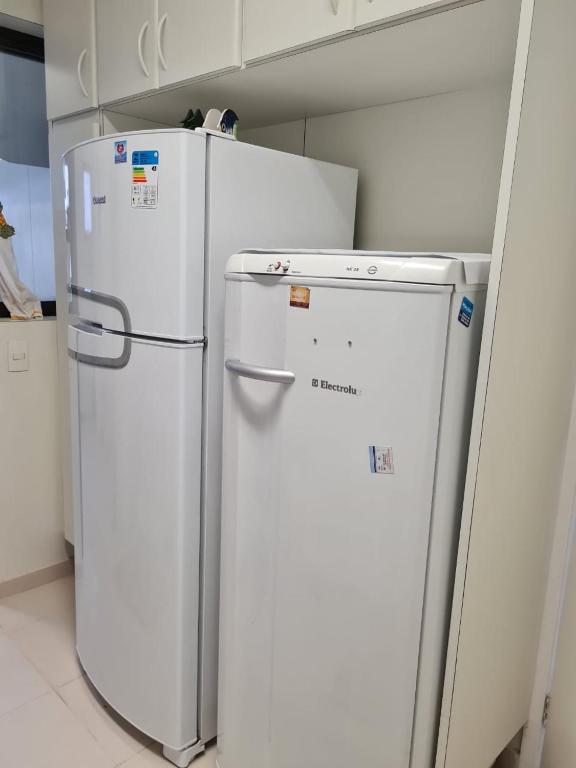  Cobertura Duplex c piscina e churrasqueira VISTA P MAR a 250 m da praia Guarujá Enseada