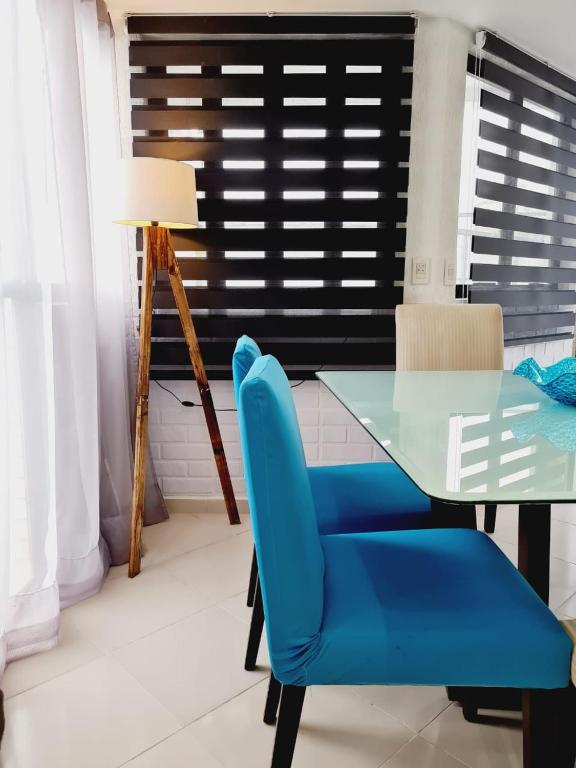  Cobertura Duplex c piscina e churrasqueira VISTA P MAR a 250 m da praia Guarujá Enseada