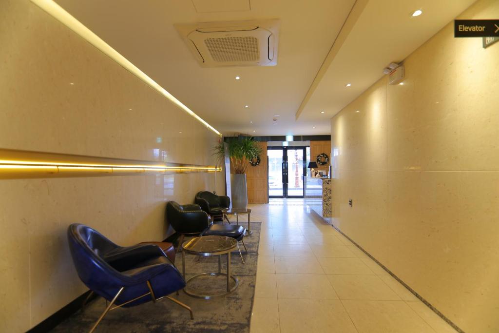 Posezení v ubytování Suncheon Hotel Gite