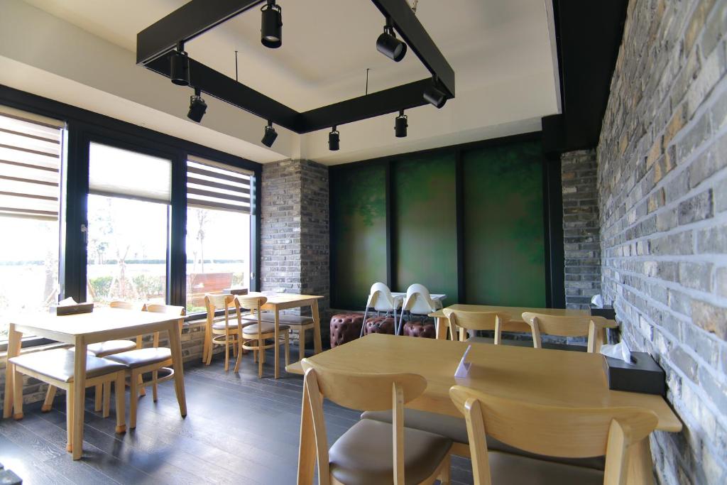 Restaurace v ubytování Suncheon Hotel Gite