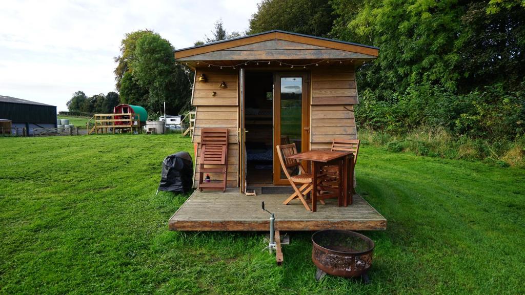 Gallery image of Unique Off- Grid Beehive Pod at Westcote Glamping in Hawick