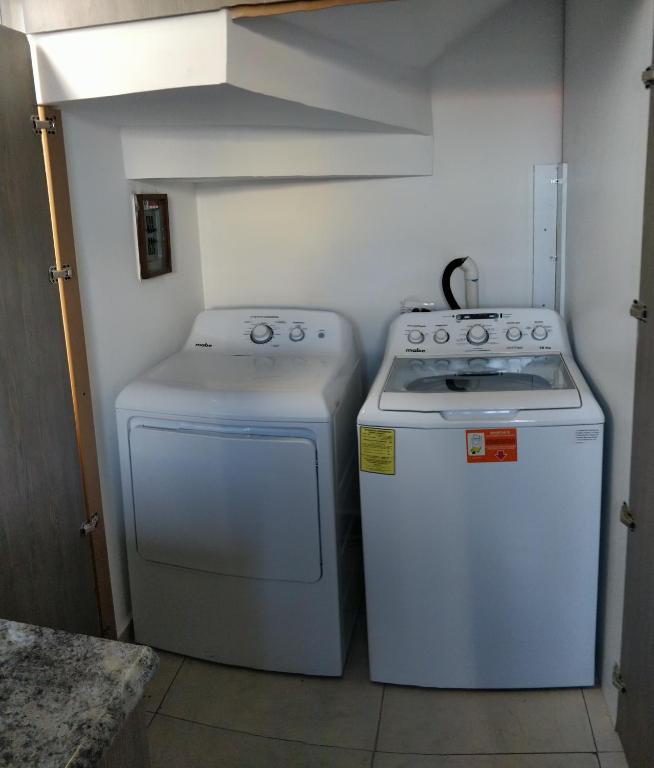 Casa Agua Sanitizada 7 px calberca 1 min Aeropuerto Galerías Zona Industrial