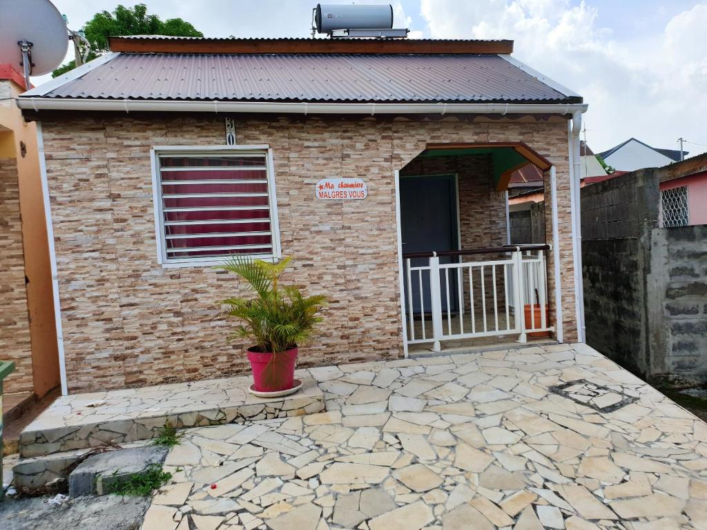 Maison de charme a Pointe Noire avec terrasse et parking