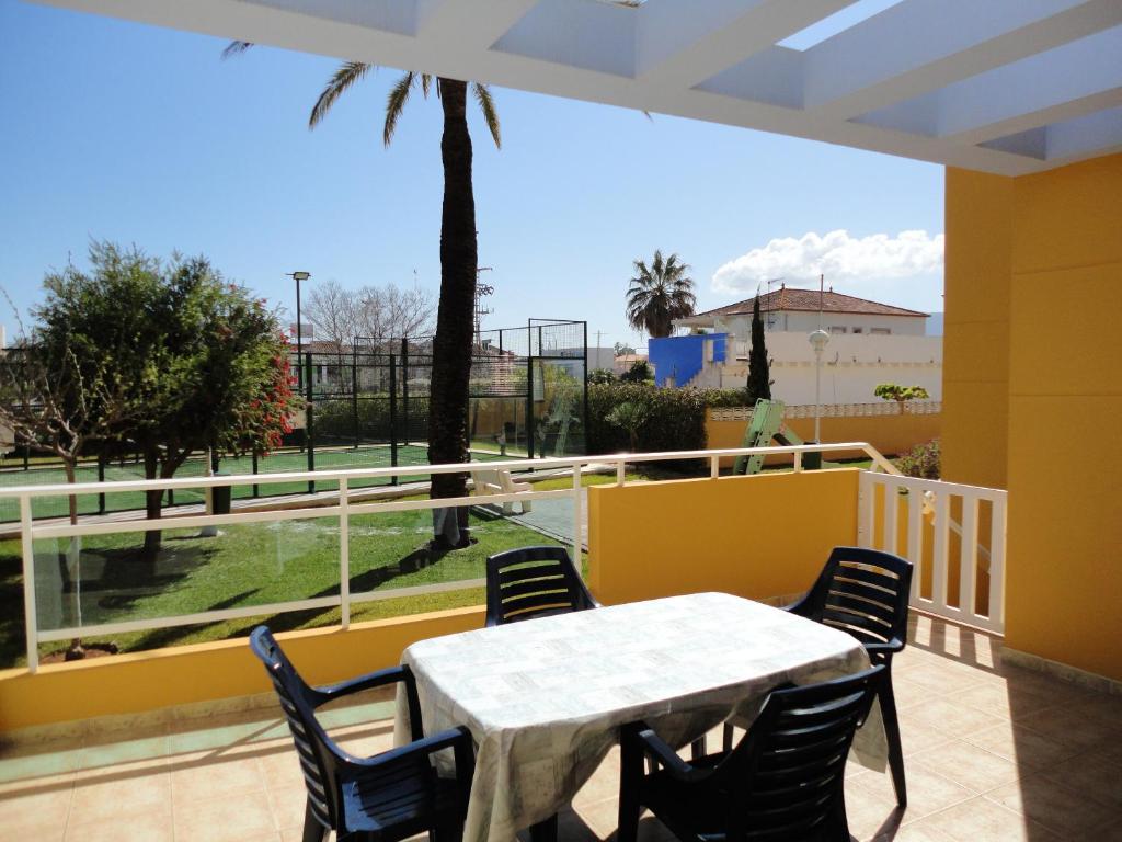 Balkón alebo terasa v ubytovaní Charming Apartment in Dénia with Shared Pool