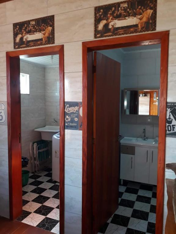  Casa climatizada com suíte e sacadas
