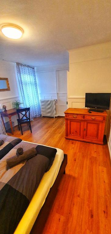 Μια τηλεόραση ή/και κέντρο ψυχαγωγίας στο Sensi Living Station