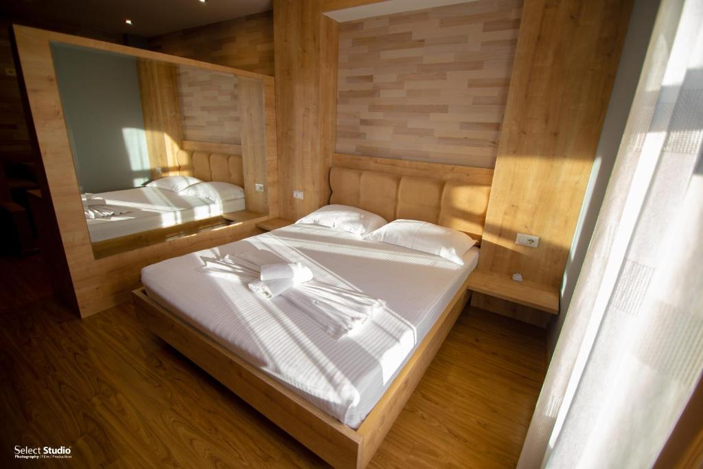 SAHATI Hotel & Restaurant - Imazhi 8