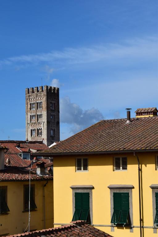 Al Carmine Apartments Towers view with AC - 18