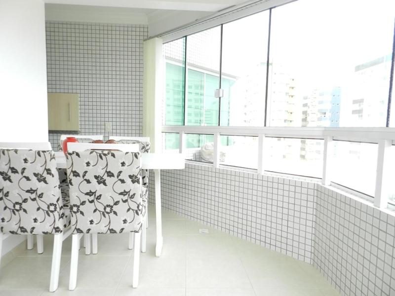  Lindo Apartamento em Capão da Canoa - 2 quadras do mar