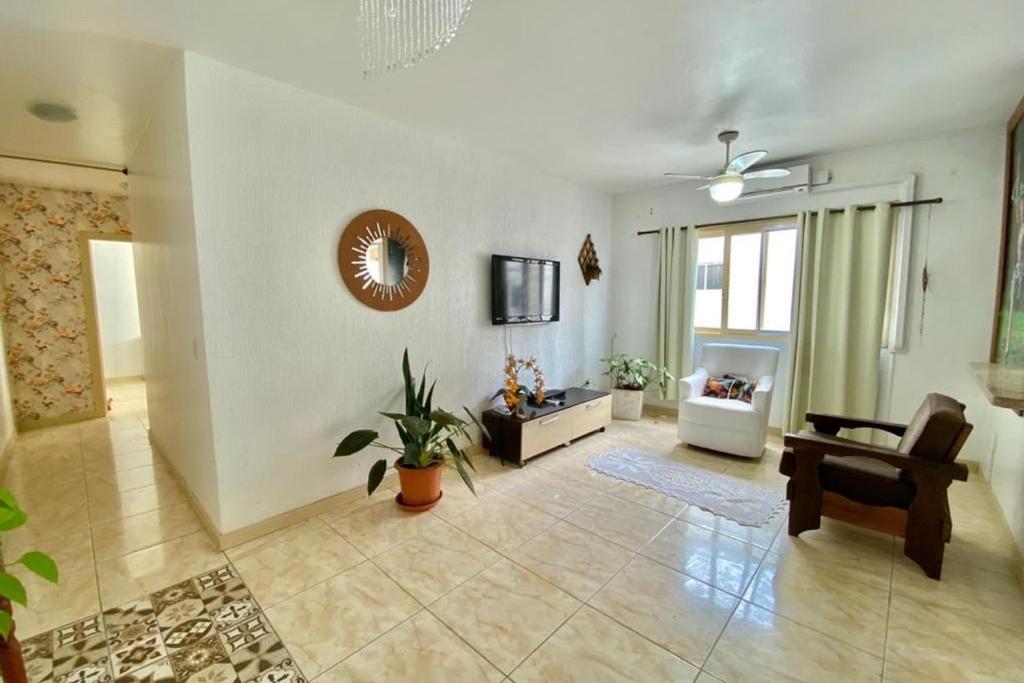  Apartamento completo e econômico em zona central