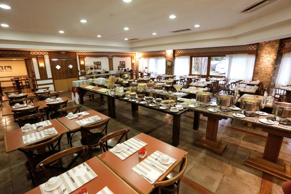 Restaurace v ubytování Tri Hotel