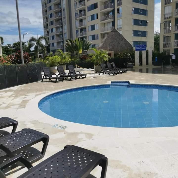 Apartamento nuevo - Amoblado en Puerto azul - Club House Piscina, Futbol, Jacuzzi, Voley playa