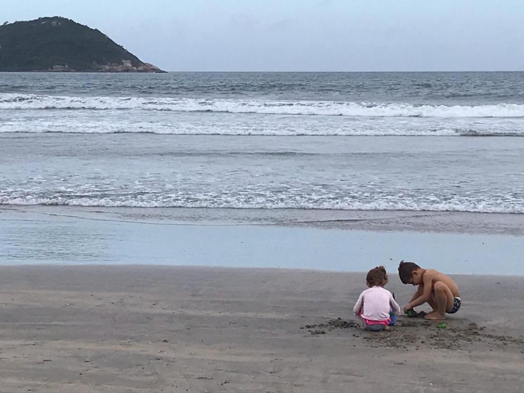  Casa Frente para o MAR