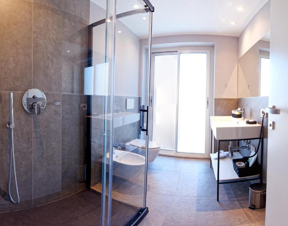 A bathroom at Albergo Giuan Arma di Taggia
