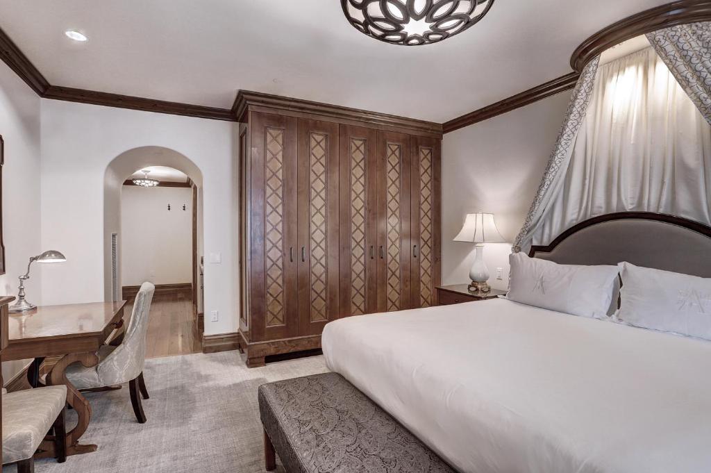 The Arrabelle at Vail Square, a RockResort, by Vail Resorts photo 4