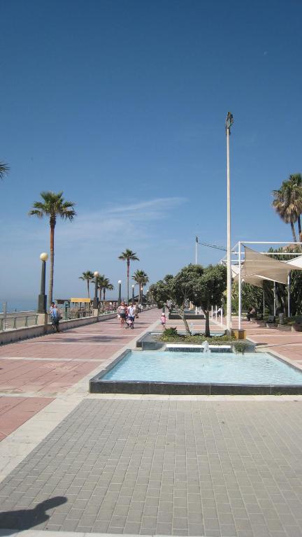 Fotografia z galérie ubytovania Beautiful Townhouse Internet Air Con 5 Guests v destinácii Estepona