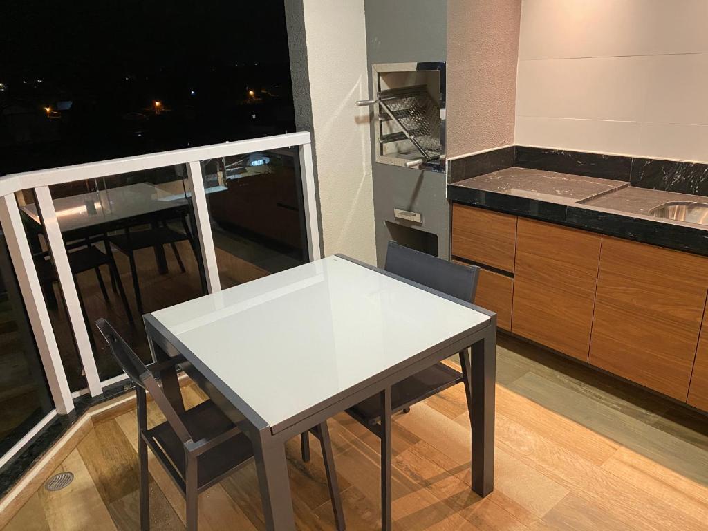  Apto Luxo C/ Vista Mar no Centro de Ubatuba