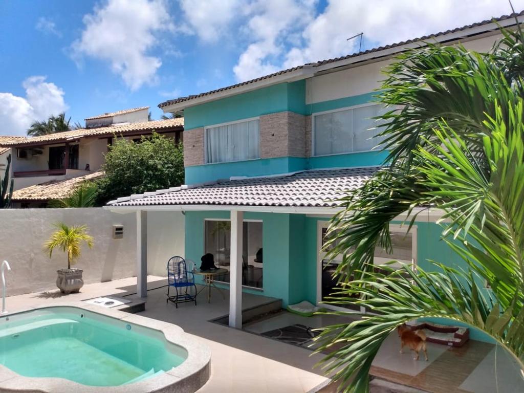  Casa com piscina em Vilas do Atlântico