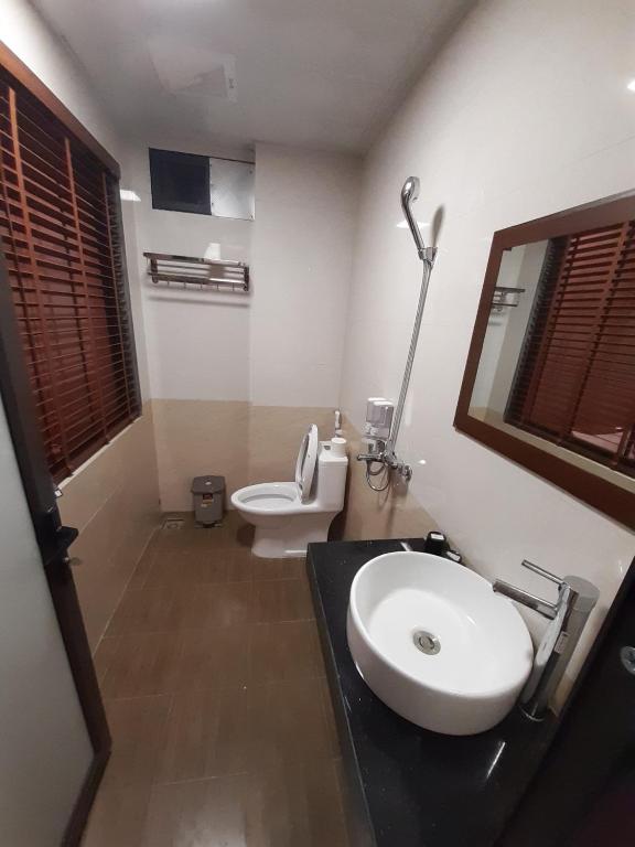 Homestay 715 - Family Room With Balcony
